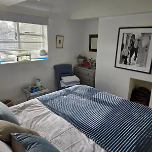  Apartment Beautiful Little Townhouse United Kingdom